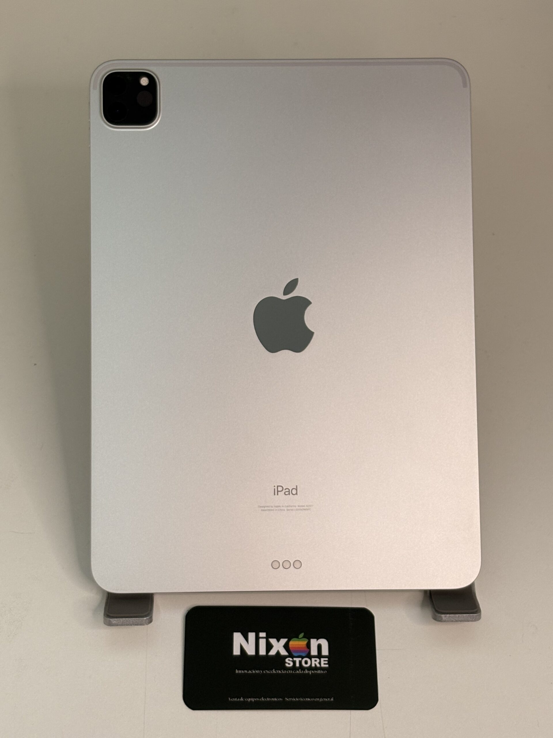 iPad Pro M1 3ª Generación – Wi-Fi 256 GB (seminuevo) - Image 3
